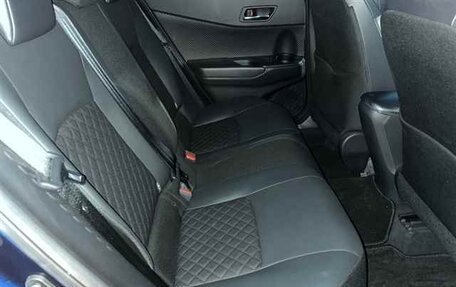 Toyota C-HR I рестайлинг, 2021 год, 2 287 000 рублей, 8 фотография