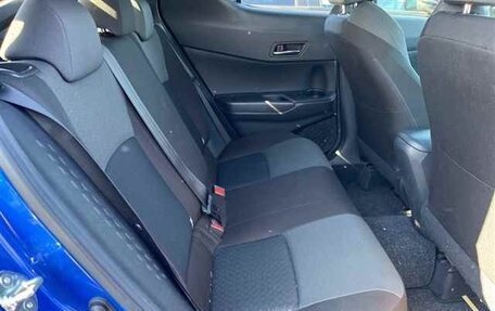 Toyota C-HR I рестайлинг, 2021 год, 1 691 000 рублей, 7 фотография