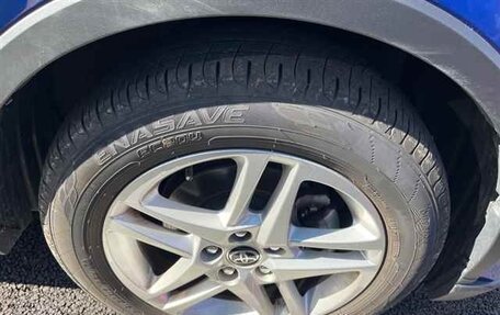 Toyota C-HR I рестайлинг, 2021 год, 1 691 000 рублей, 8 фотография