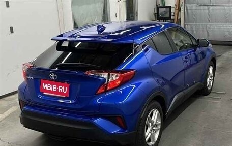 Toyota C-HR I рестайлинг, 2021 год, 1 691 000 рублей, 4 фотография