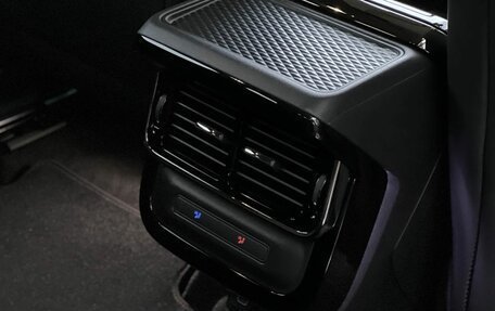 Land Rover Range Rover Evoque II, 2025 год, 5 990 000 рублей, 35 фотография