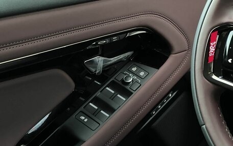 Land Rover Range Rover Evoque II, 2025 год, 5 990 000 рублей, 30 фотография