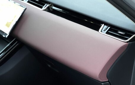 Land Rover Range Rover Evoque II, 2025 год, 5 990 000 рублей, 36 фотография