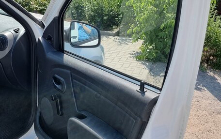 Renault Sandero I, 2012 год, 460 000 рублей, 15 фотография