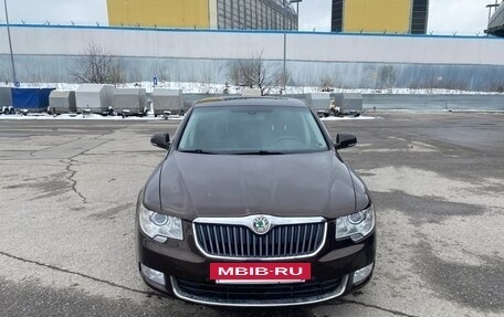 Skoda Superb III рестайлинг, 2012 год, 1 100 000 рублей, 3 фотография