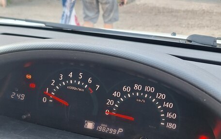 Toyota Sienta I, 2010 год, 570 000 рублей, 7 фотография