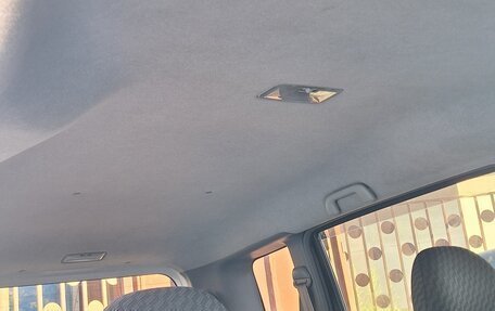 Toyota Sienta I, 2010 год, 570 000 рублей, 8 фотография