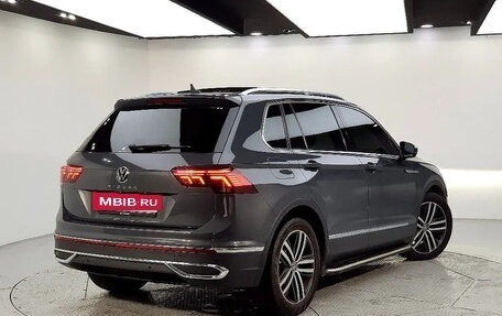 Volkswagen Tiguan II, 2021 год, 2 410 013 рублей, 4 фотография