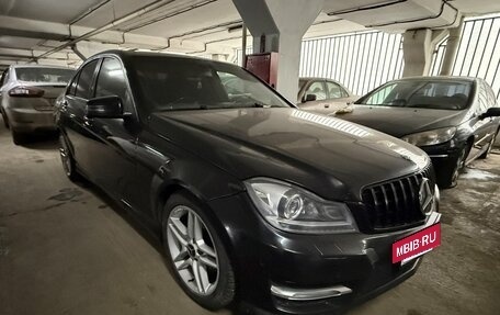 Mercedes-Benz C-Класс, 2011 год, 900 000 рублей, 3 фотография