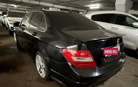 Mercedes-Benz C-Класс, 2011 год, 900 000 рублей, 2 фотография
