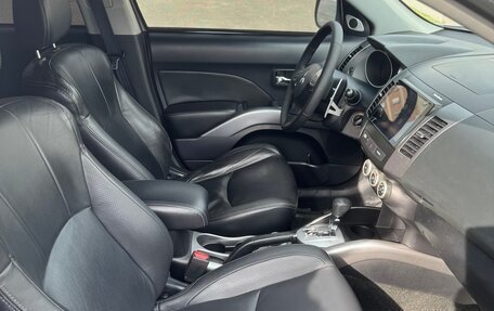 Mitsubishi Outlander III рестайлинг 3, 2008 год, 1 315 000 рублей, 8 фотография