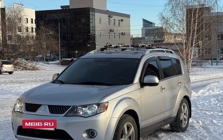 Mitsubishi Outlander III рестайлинг 3, 2008 год, 1 315 000 рублей, 2 фотография