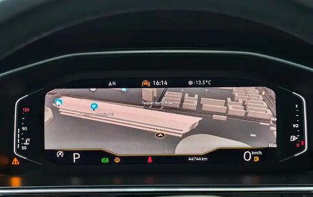 Volkswagen Tiguan II, 2022 год, 1 900 000 рублей, 18 фотография