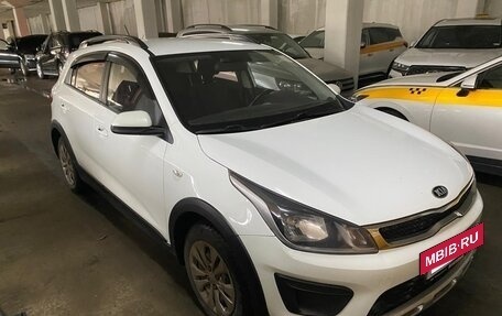 KIA Rio IV, 2018 год, 1 350 000 рублей, 2 фотография
