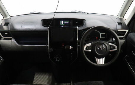 Toyota Tank I, 2017 год, 991 000 рублей, 8 фотография