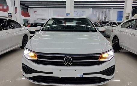 Volkswagen Bora, 2024 год, 1 880 000 рублей, 2 фотография