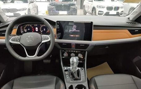 Volkswagen Bora, 2024 год, 1 880 000 рублей, 9 фотография