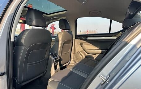 Skoda Superb III рестайлинг, 2022 год, 2 090 000 рублей, 14 фотография