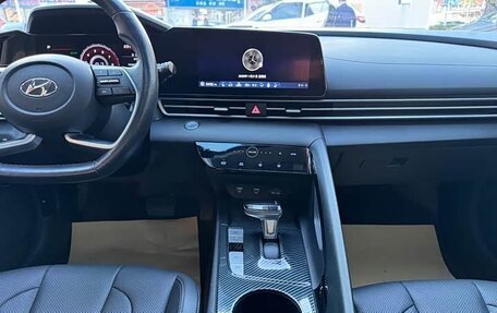 Hyundai Elantra, 2022 год, 1 513 003 рублей, 13 фотография