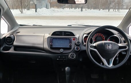 Honda Fit III, 2007 год, 610 000 рублей, 15 фотография