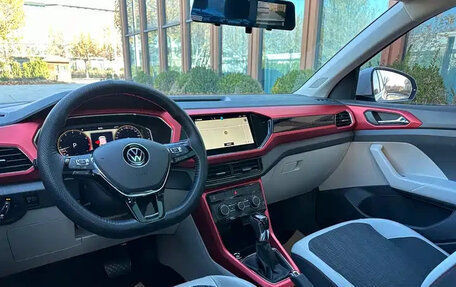 Volkswagen T-Cross I, 2022 год, 1 325 002 рублей, 7 фотография