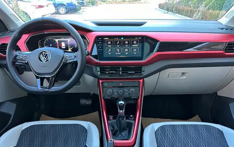 Volkswagen T-Cross I, 2022 год, 1 325 002 рублей, 12 фотография