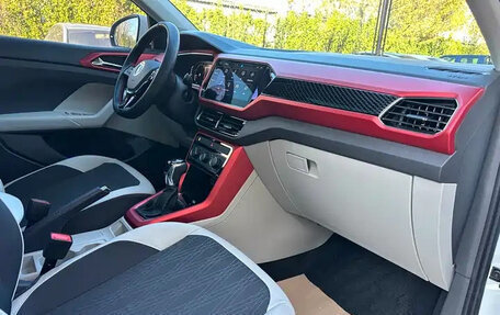 Volkswagen T-Cross I, 2022 год, 1 325 002 рублей, 9 фотография