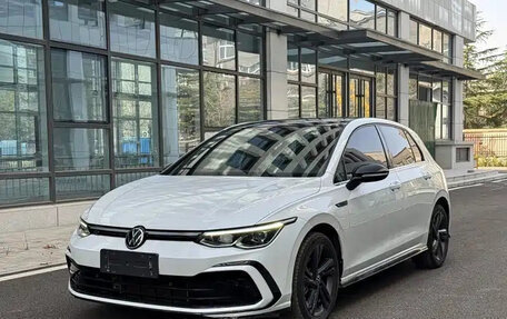 Volkswagen Golf VIII, 2022 год, 1 729 002 рублей, 3 фотография