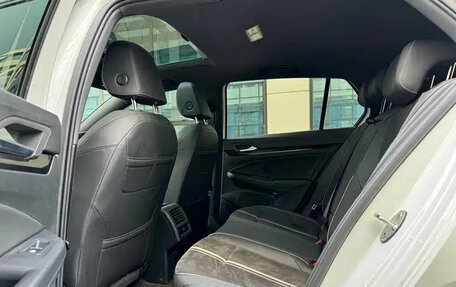 Volkswagen Golf VIII, 2022 год, 1 729 002 рублей, 12 фотография