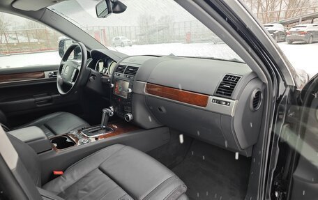 Volkswagen Touareg III, 2008 год, 1 599 000 рублей, 27 фотография