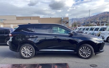 Toyota Harrier, 2018 год, 2 500 000 рублей, 3 фотография