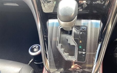 Toyota Harrier, 2018 год, 2 500 000 рублей, 10 фотография