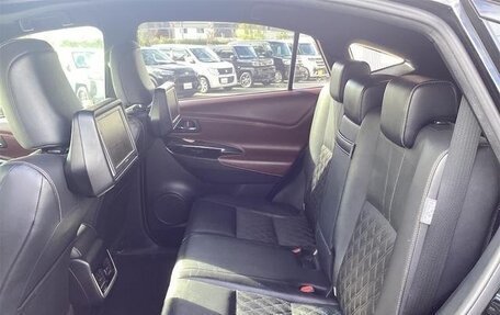 Toyota Harrier, 2018 год, 2 500 000 рублей, 18 фотография