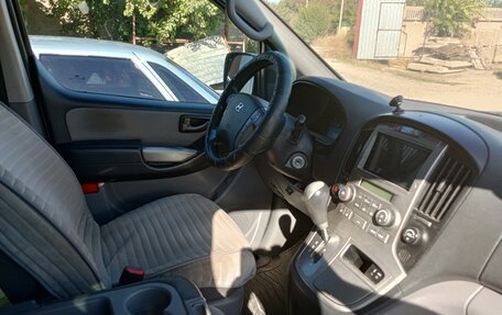 Hyundai Grand Starex Grand Starex I рестайлинг 2, 2008 год, 1 050 000 рублей, 10 фотография