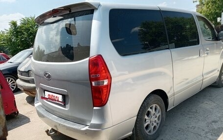 Hyundai Grand Starex Grand Starex I рестайлинг 2, 2008 год, 1 050 000 рублей, 4 фотография