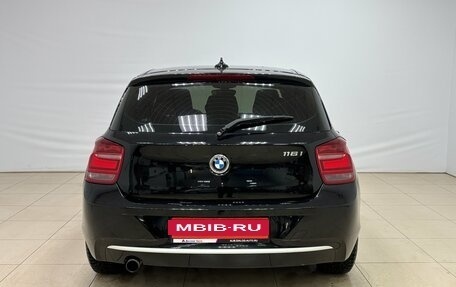 BMW 1 серия, 2011 год, 1 250 000 рублей, 5 фотография