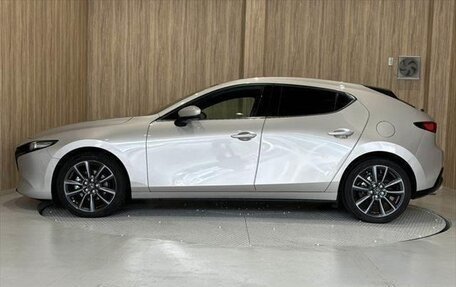 Mazda 3, 2022 год, 1 620 000 рублей, 4 фотография