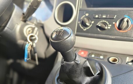 Peugeot Partner II рестайлинг 2, 2013 год, 1 090 000 рублей, 25 фотография