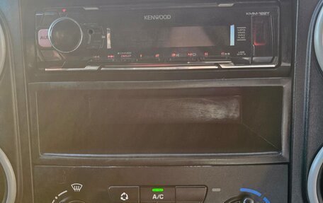 Peugeot Partner II рестайлинг 2, 2013 год, 1 090 000 рублей, 30 фотография