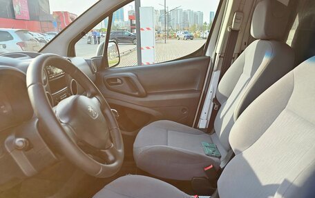 Peugeot Partner II рестайлинг 2, 2013 год, 1 090 000 рублей, 23 фотография