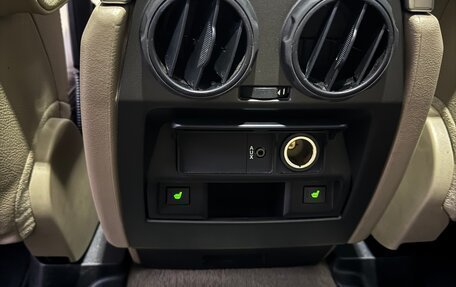 Land Rover Discovery IV, 2010 год, 2 000 000 рублей, 21 фотография