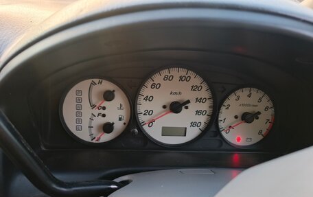 Mazda Premacy III, 2002 год, 400 000 рублей, 22 фотография