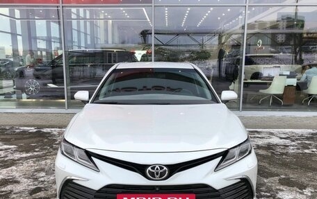 Toyota Camry, 2021 год, 3 200 000 рублей, 2 фотография