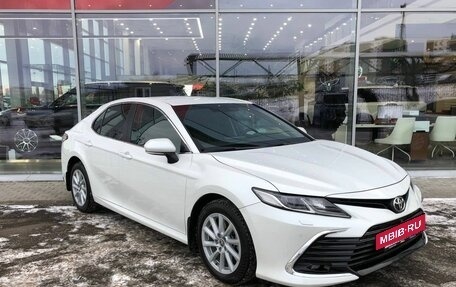 Toyota Camry, 2021 год, 3 200 000 рублей, 3 фотография
