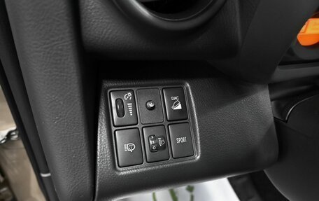 Toyota RAV4, 2011 год, 1 395 000 рублей, 24 фотография