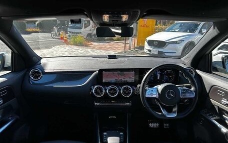 Mercedes-Benz GLA, 2022 год, 3 410 000 рублей, 14 фотография