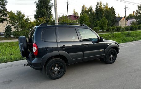 Chevrolet Niva I рестайлинг, 2016 год, 730 000 рублей, 4 фотография