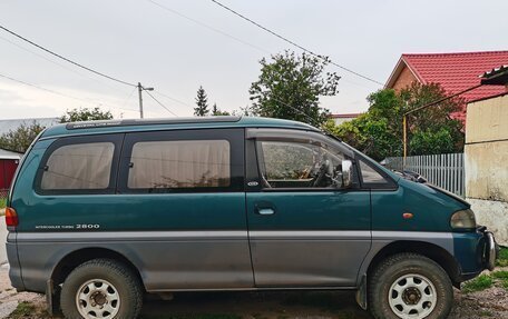 Mitsubishi Delica IV, 1997 год, 1 000 000 рублей, 7 фотография
