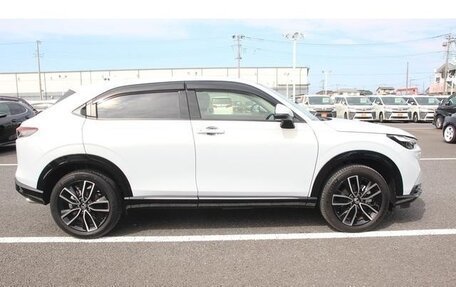 Honda Vezel, 2022 год, 1 760 000 рублей, 5 фотография