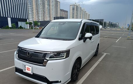 Honda Stepwgn, 2022 год, 2 800 000 рублей, 3 фотография